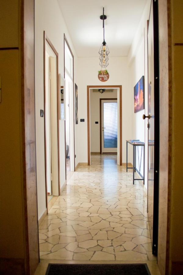 Casa Fiume Lägenhet Mantova Exteriör bild